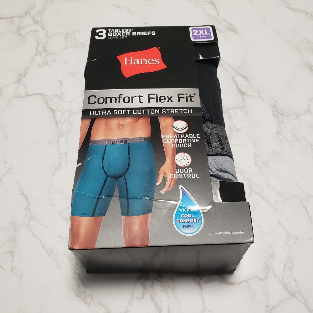 Hanes Men's tagless boxer briefs.